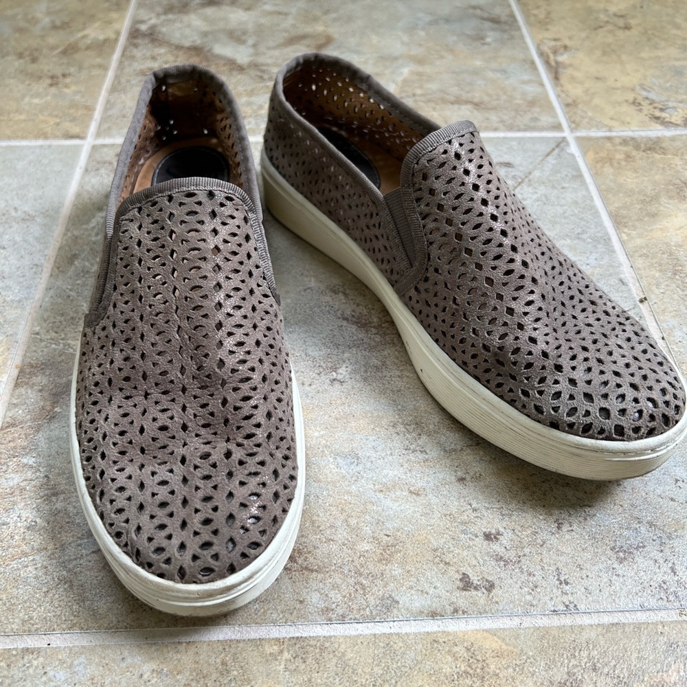 Sofft leather slip ons